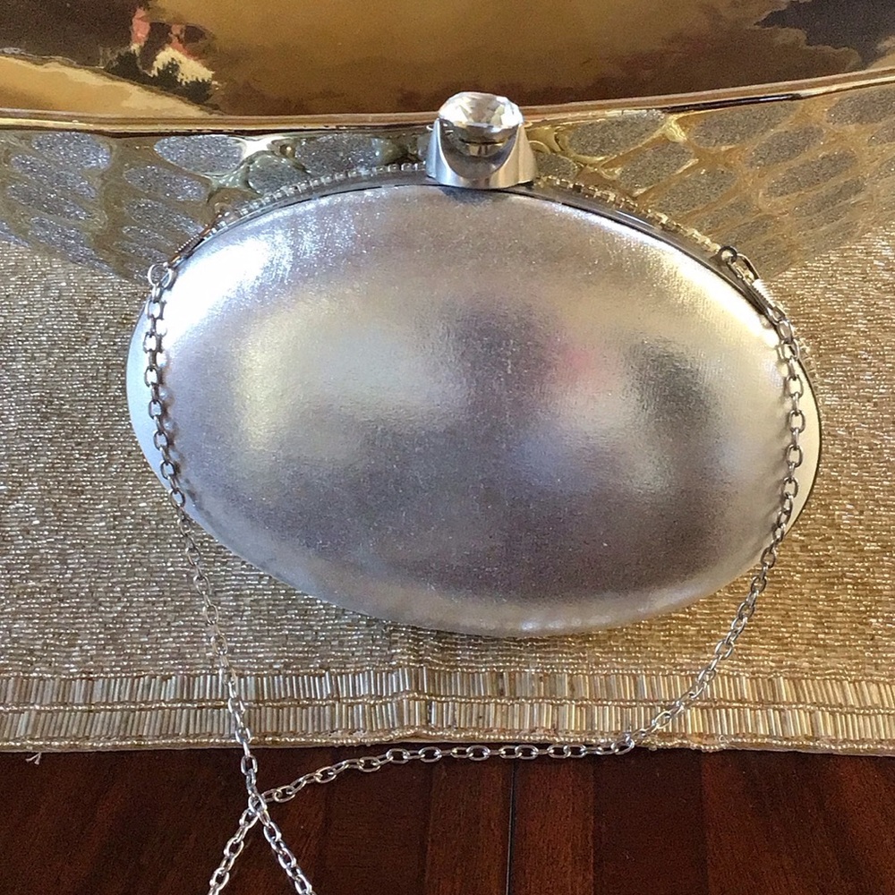 Vintage Ivory Pearl and Crystal Clutch - Picture 5 of 9